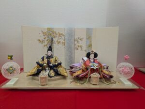 新作雛人形